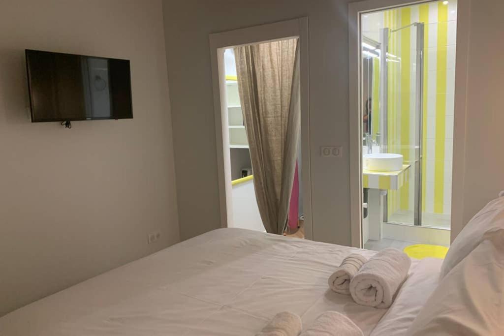 Appartement CHARMING Saint GERMAIN ODEON LUXEMBOURG à Paris Extérieur photo