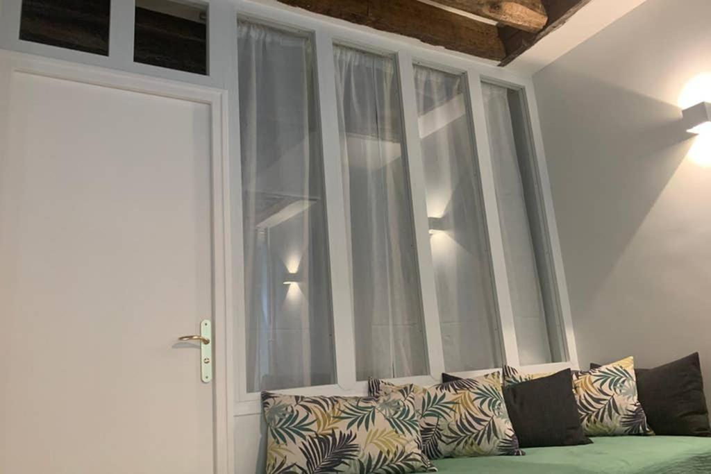 Appartement CHARMING Saint GERMAIN ODEON LUXEMBOURG à Paris Extérieur photo